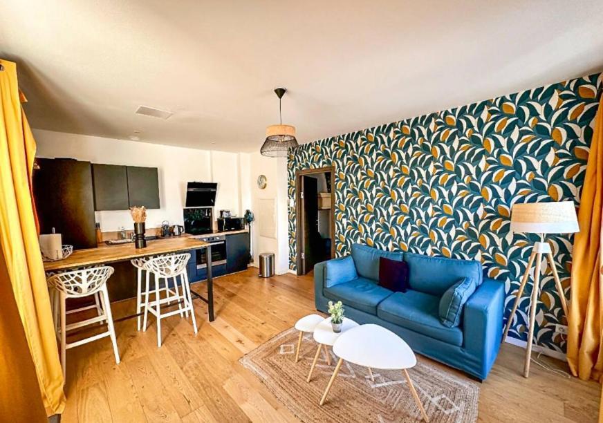 Ferienwohnung The Sunny ¤ Terrasse ¤ Proche Centre ¤ Parking ¤ Wifi Amiens Exterior foto